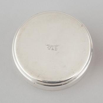 A metal box for cufflinks from Widerholm & Dahlberg in Eskilstuna, 1930s/40s.