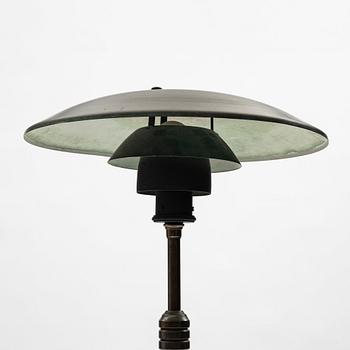 Poul Henningsen, golvlampa, "PH-80", Louis Poulsen, Danmark, 1900-talets mitt.