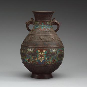 A Japanese bronze and champleve vase, Meiji (1868-1912).