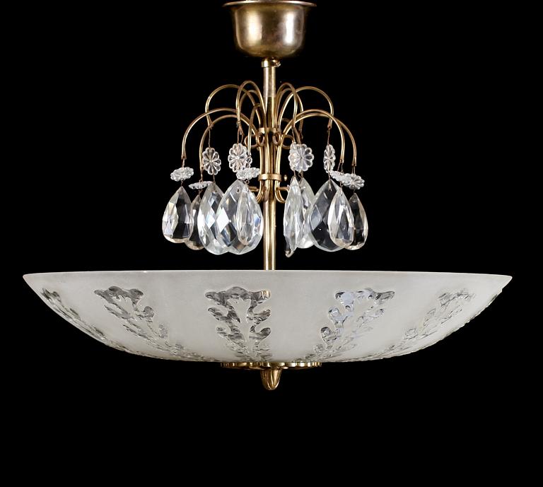 TAKLAMPA, glas, möjligen Orrefors, 1900-talets första hälft. Höjd ca 40 cm.