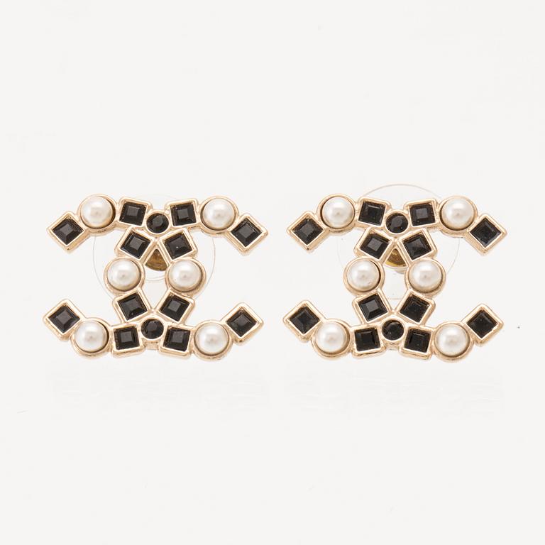 Chanel, a pair of earrings 2022.