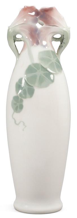 A porcelain art nouveau vase by Rörstrand ca 1900.