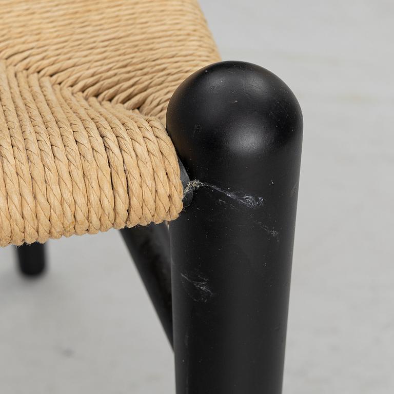 Hans J. Wegner, chairs, a pair, "The Y Chair", Carl Hansen & Son, Denmark.