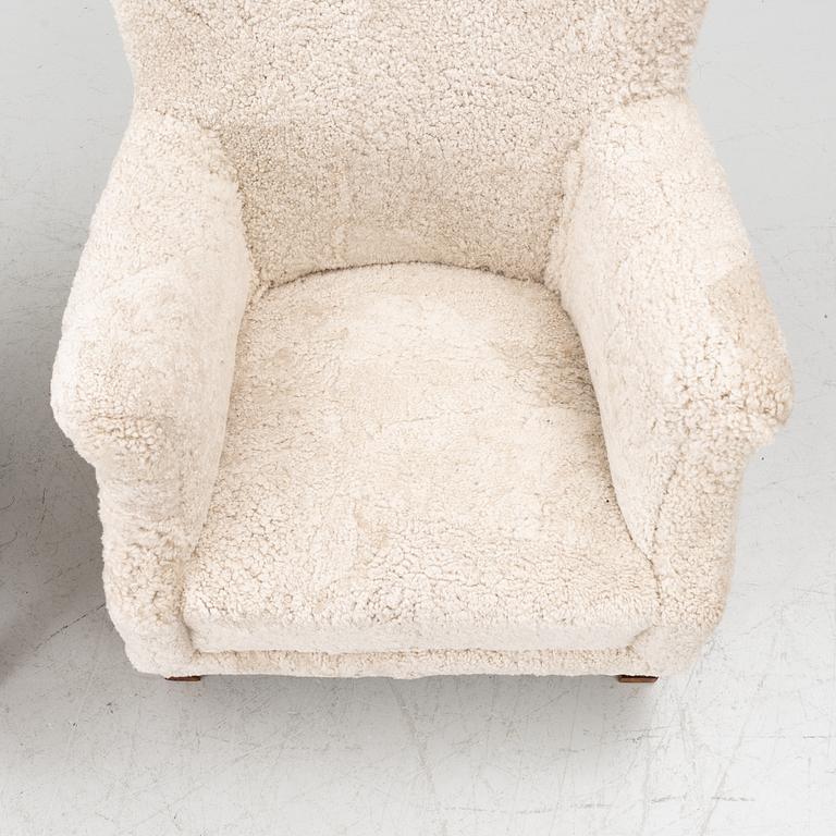 Pair of armchairs, Swedish Modern, mid-20th century.