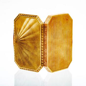A 20th century 14K gold cigarette case, weight 105,7 grams.