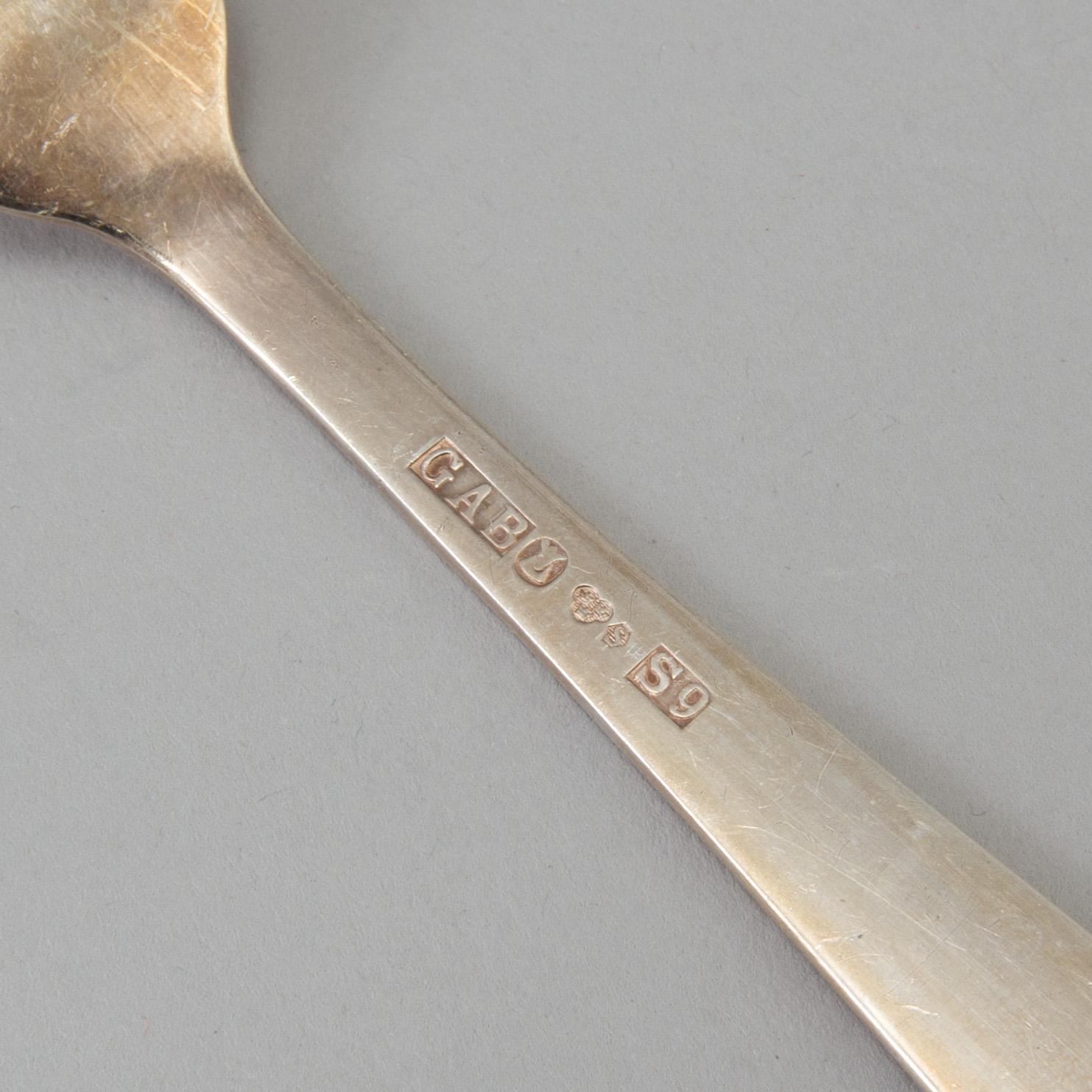 A 20 piece Swedish silver cutlery   "Rosenholm" from Guldsmedsaktiebolaget in Stockholm, 20th century.