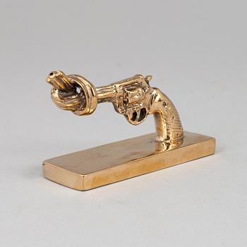 CARL FREDRIK REUTERSWÄRD, "The Knotted Gun", signed and numbered 120.