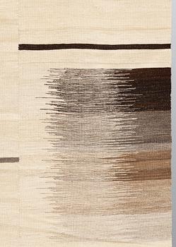 Matta, orientalisk slätväv, ca 314 x 221 cm.