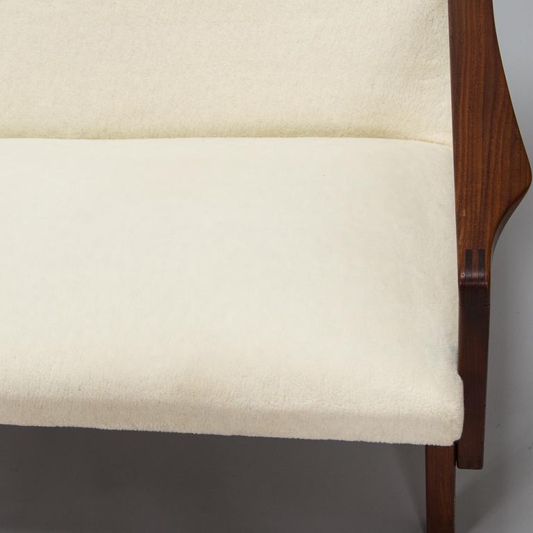 Aulis Leinonen, A 1960's '1416' sofa for Asko.