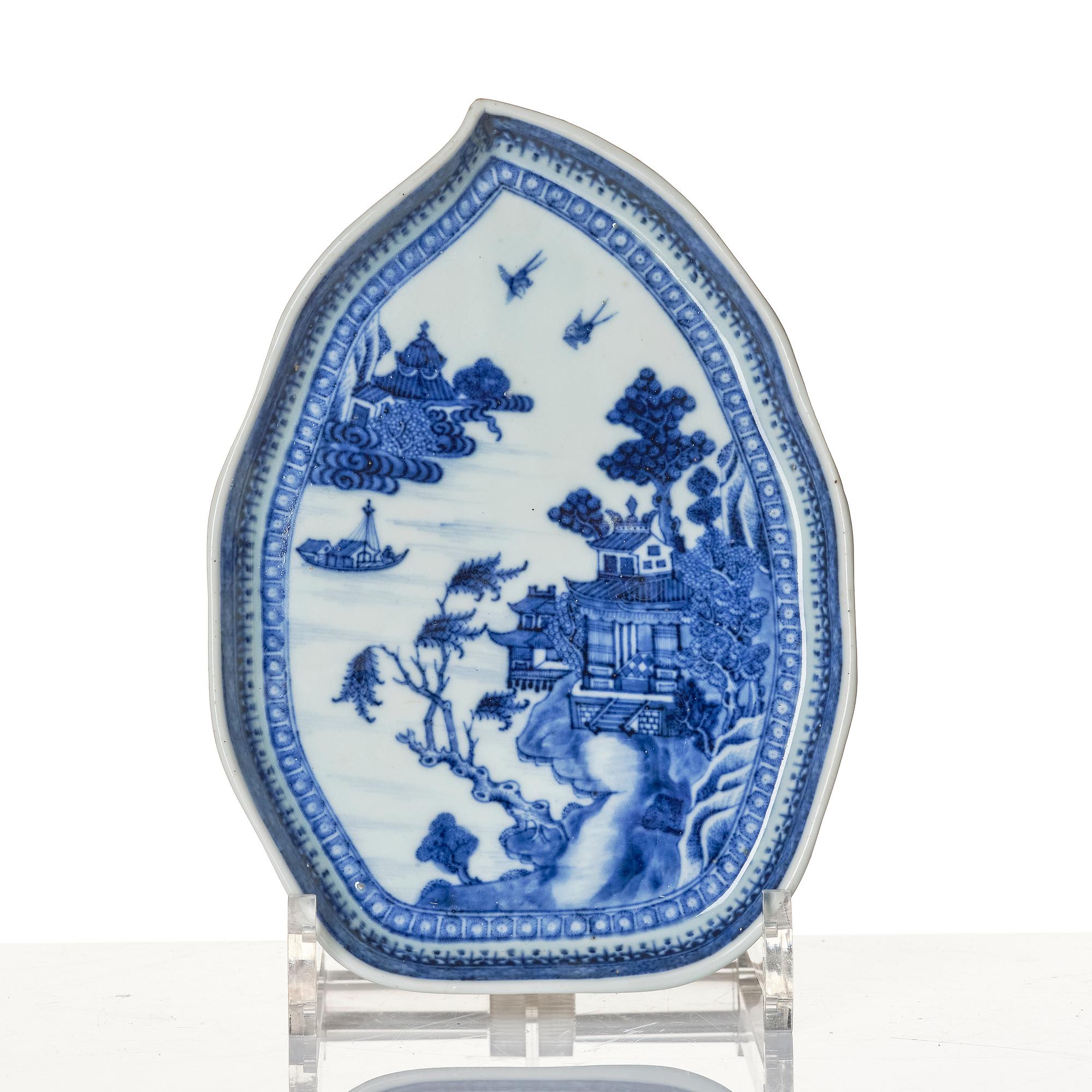 A group lot of Chinese Export porcelain, Qing dynasty, Qianlong (1736-95).