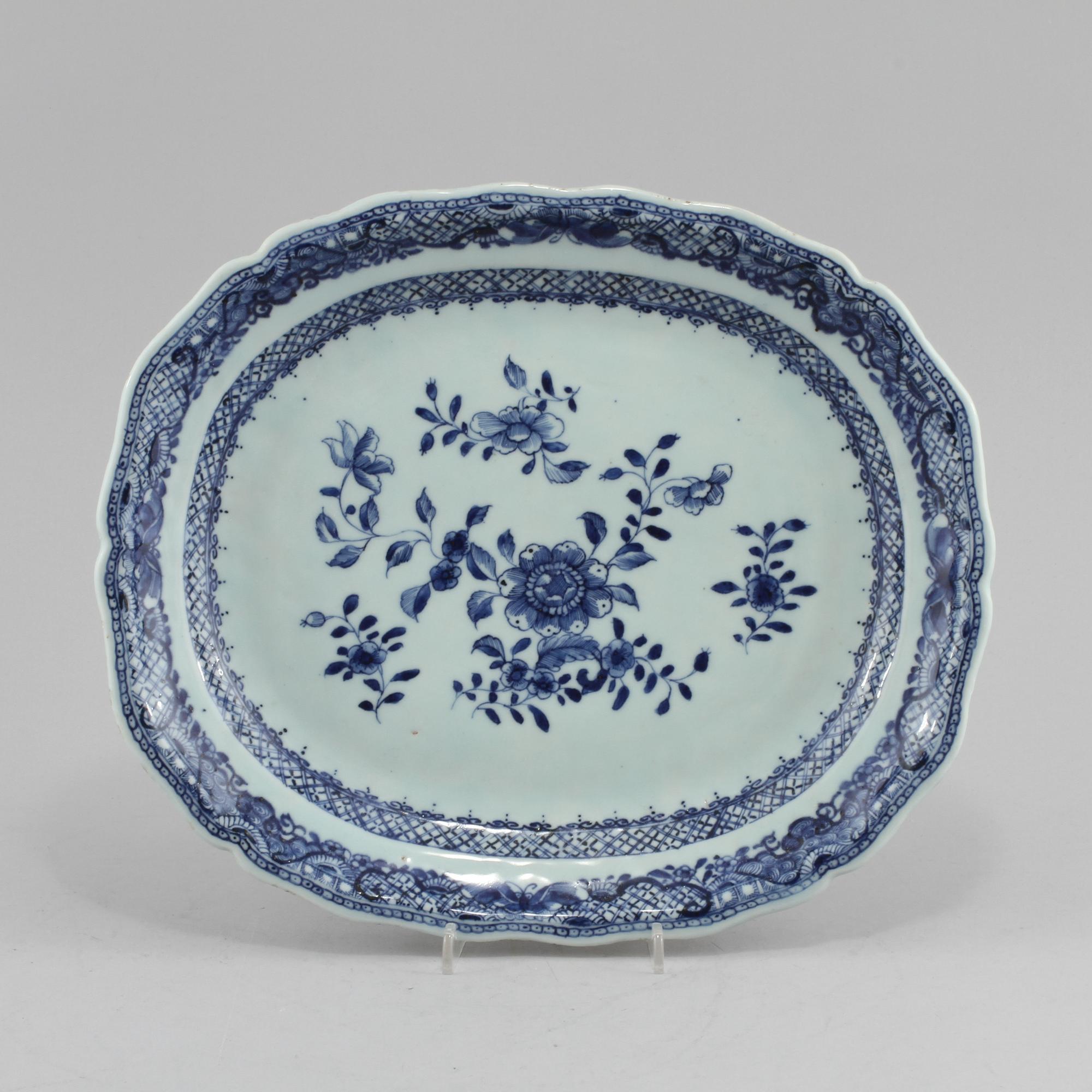 STEKFAT, porslin, Kina, 1700-tal.