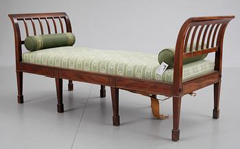 BANKETTSOFFA, empirestil, 1900-talets första hälft.