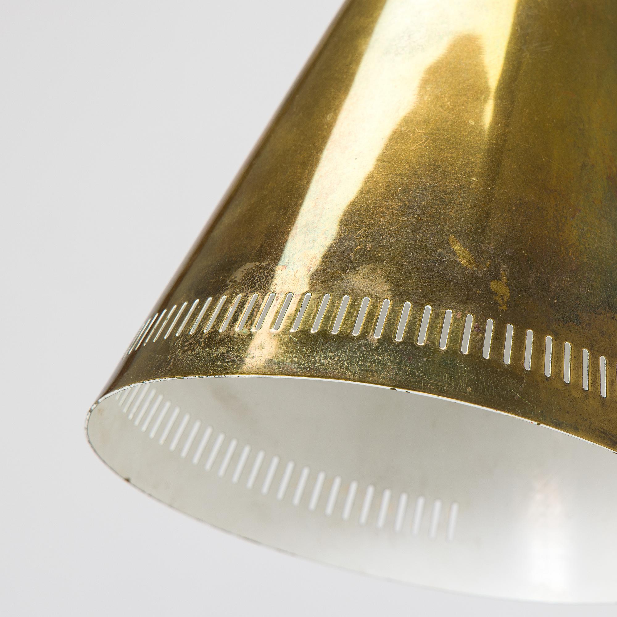Paavo Tynell, golvlampa, modell 9628 för Idman 1900-talets mitt.