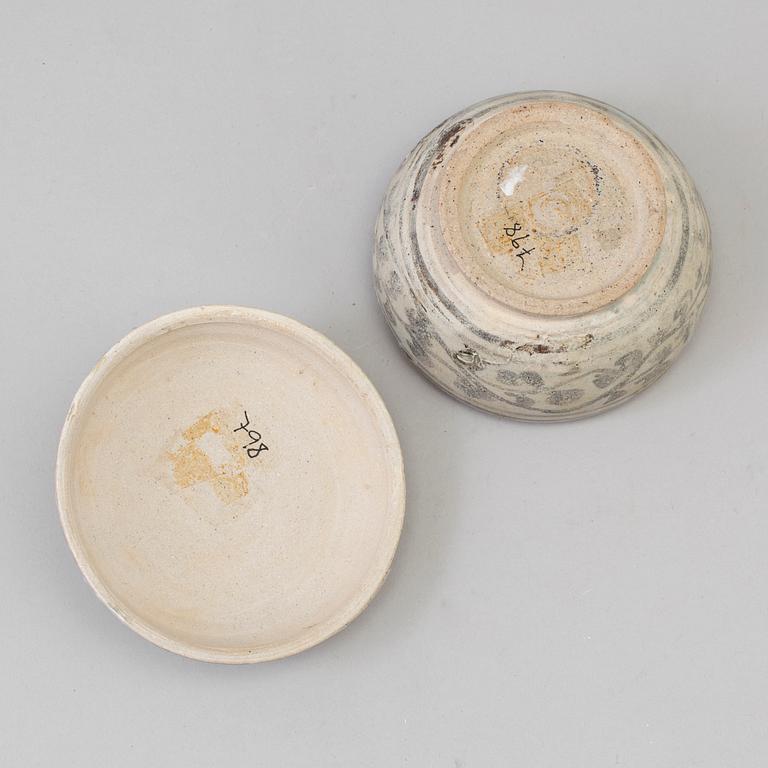 A blue and white Sawankhalok box with cover, 15th Century.