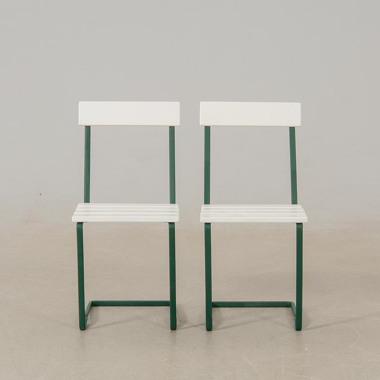 Arthur Lindqvist, garden group 5 dlr model 9A and chair no. 1, Grythyttan 20th century.