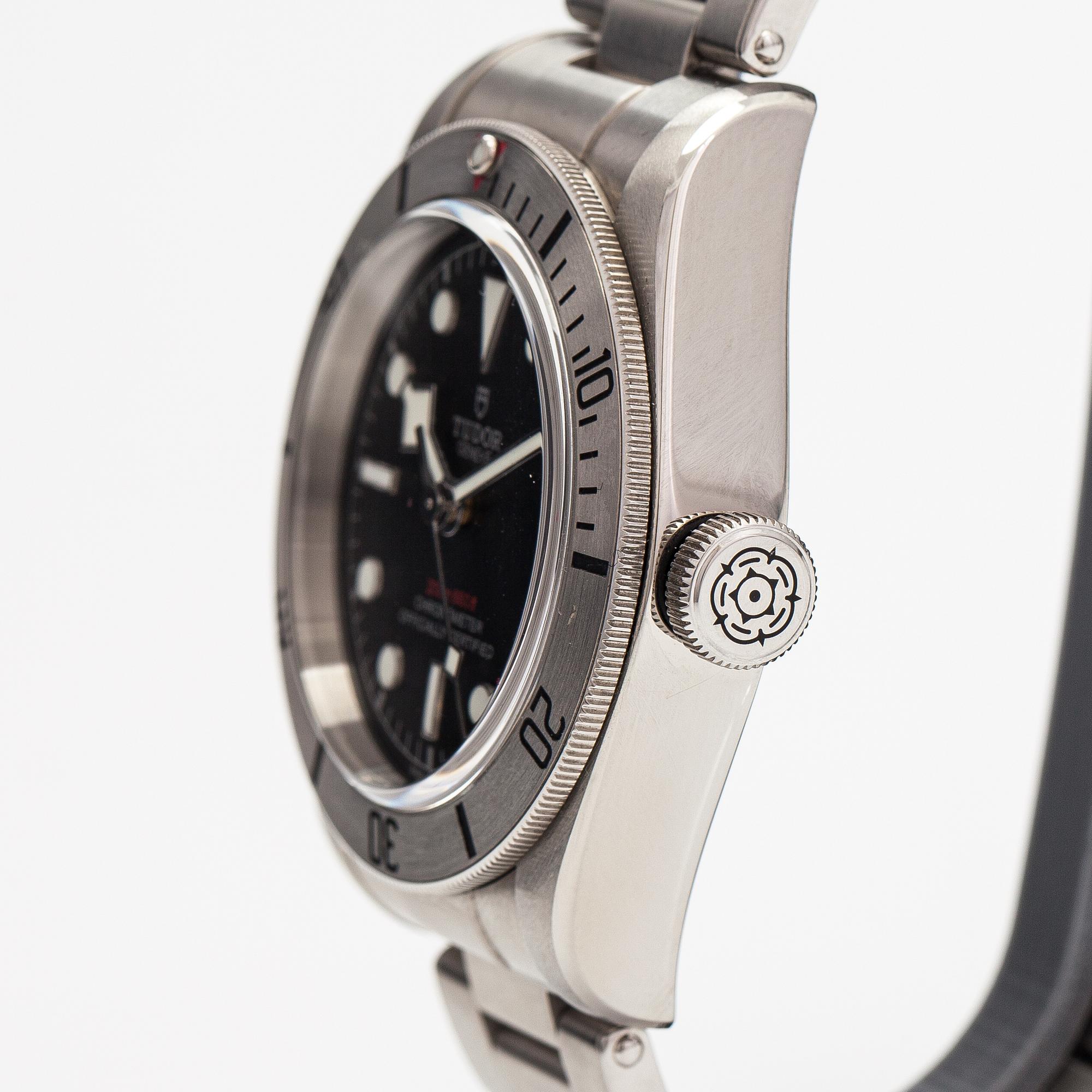 Tudor, Black Bay, 200m, rannekello, 41 mm.