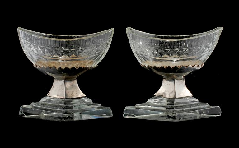 SALTKAR, ett par, silver och glas, empire, Bengt Tellander, Jönköping, 1800-talets första hälft.