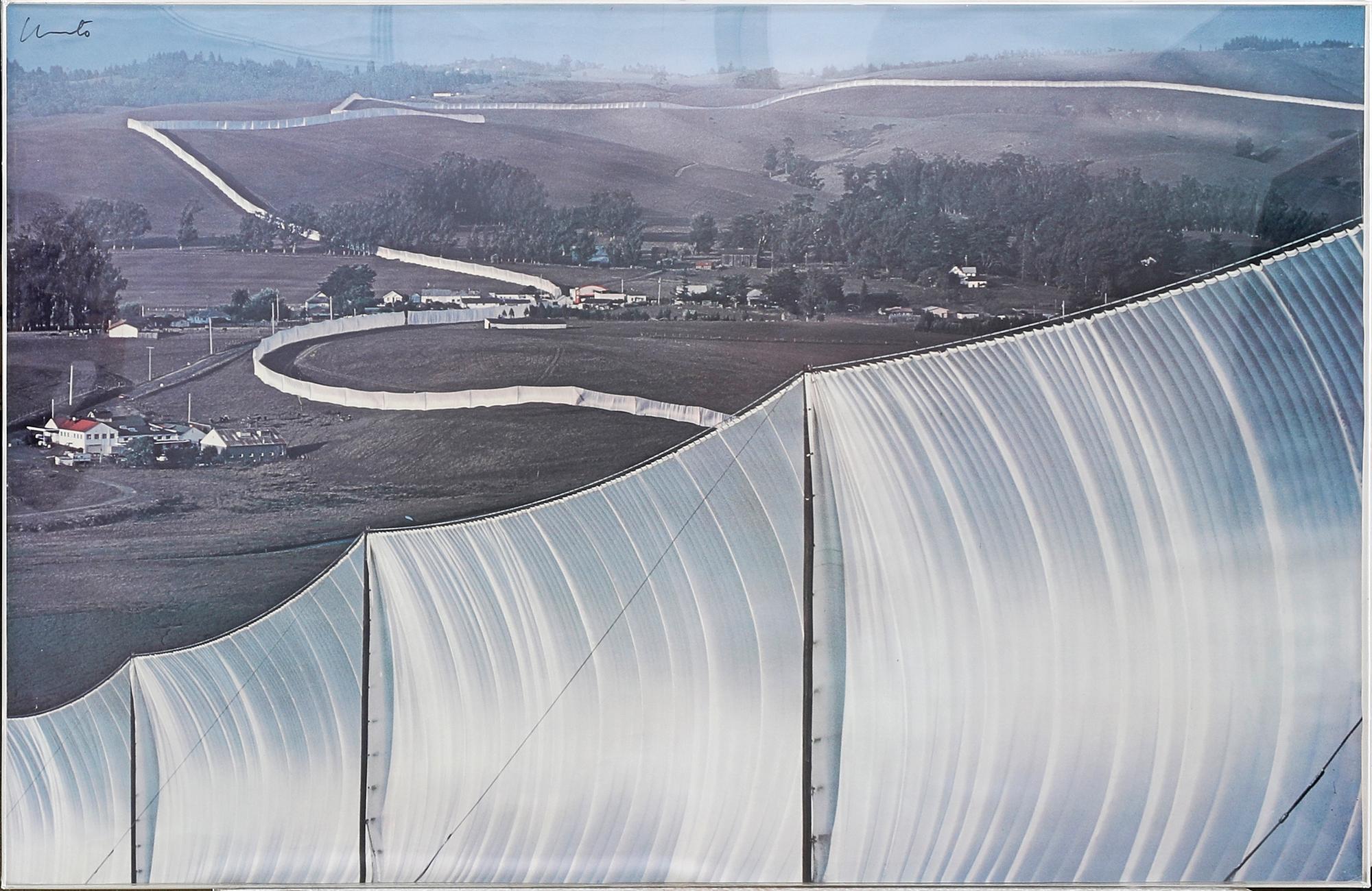 Christo & Jeanne-Claude, "Running Fence", 1977.