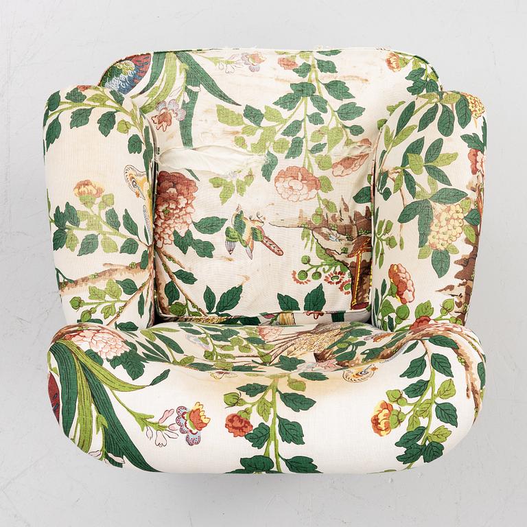Josef Frank, a model 568 armchair, Firma Svenskt Tenn Sweden, after 1985.
