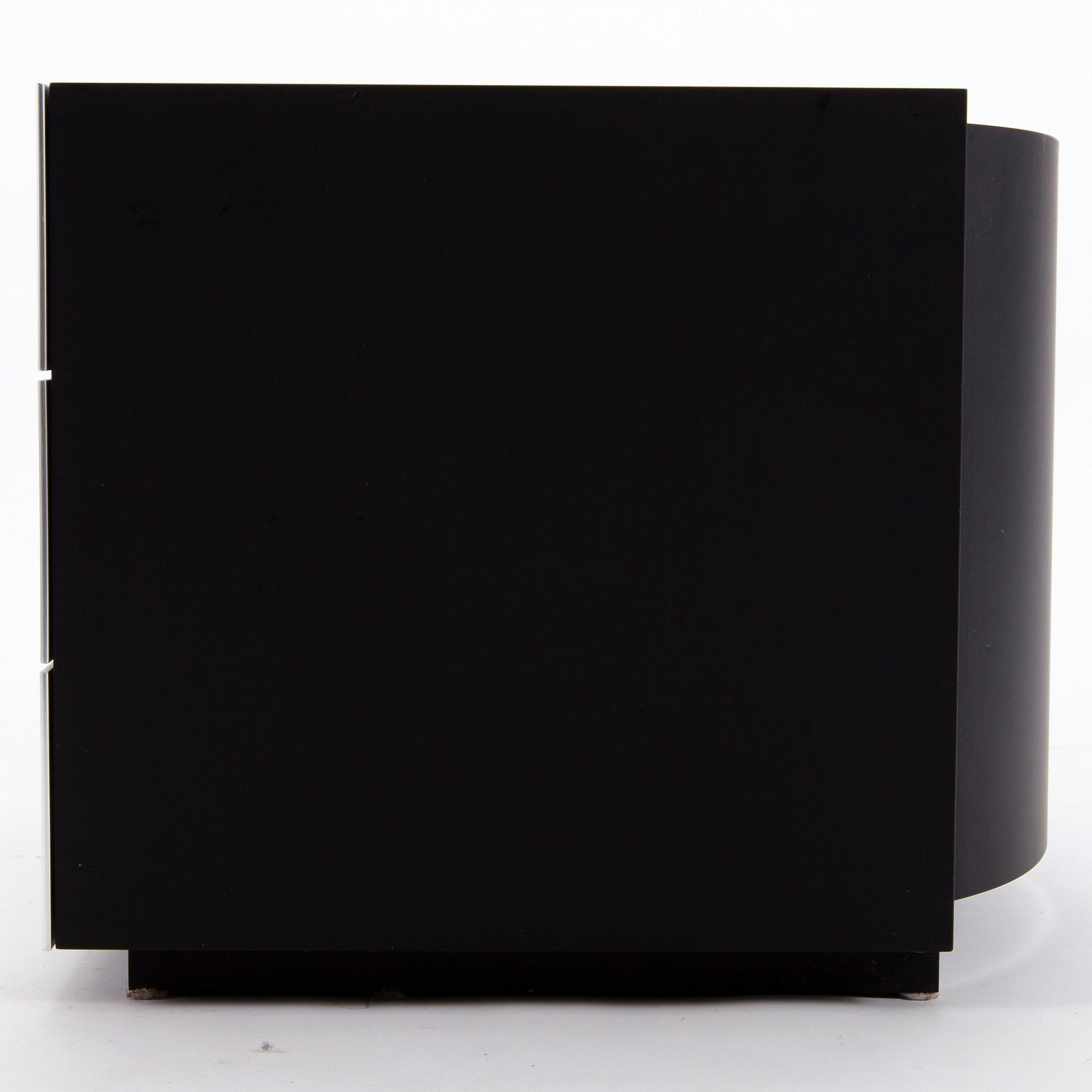 TV-/ STEREOBORD, "Video Stand 4068 BeoVision 3", Bang & Olufsen, Danmark 1900-talets slut.