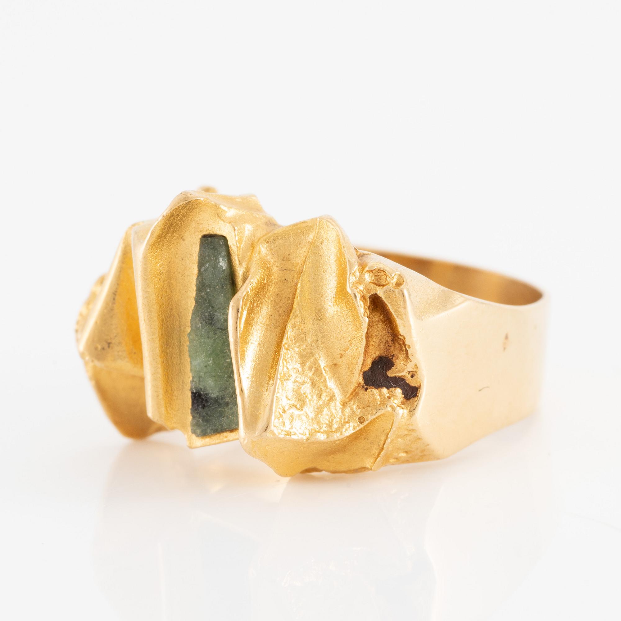 Björn Weckström, ring, 18K gold with green stone, for Lapponia, Finland.