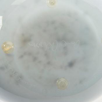 Anne Nilsson, vas Orrefors, signerad numrerad och daterad Gallery 5-40 1990.