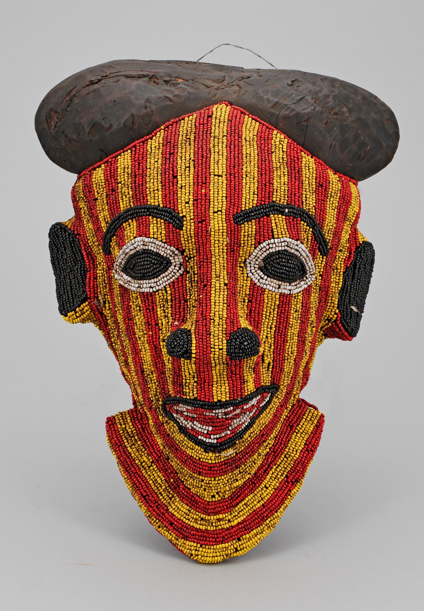 CEREMONIELL MASK, Kamerun, 1900-tal.