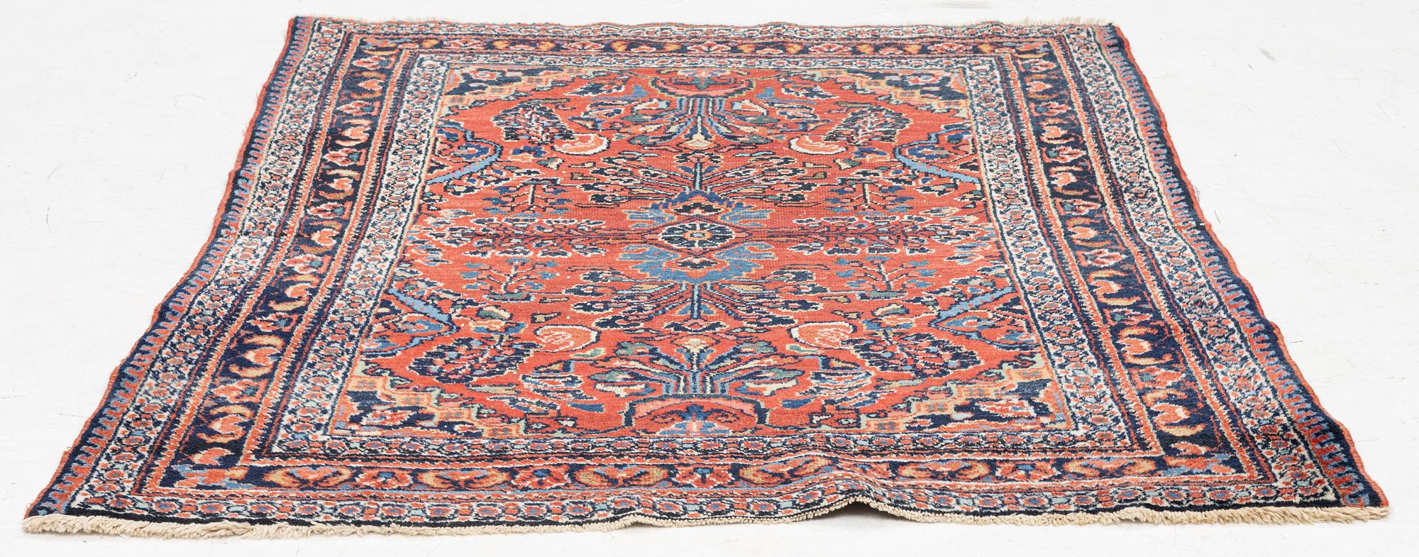 Matta, orientalisk, 140 x 115 cm.