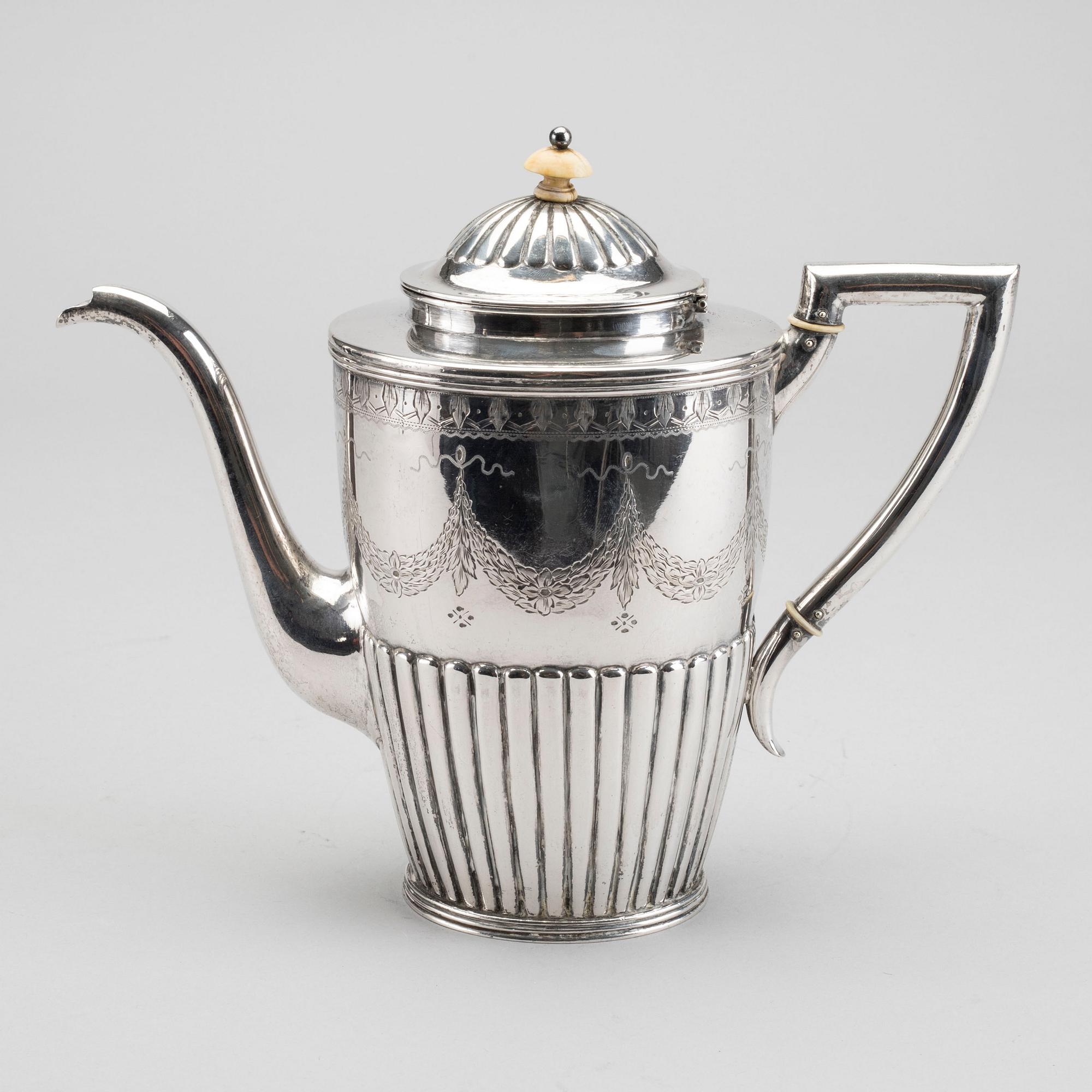 A silver coffee pot, K C Hermann Copenhagen 1912. Weight ca 647 grams.