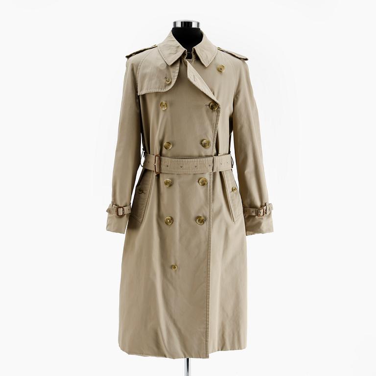 TRENCHCOAT, Burberry, England.