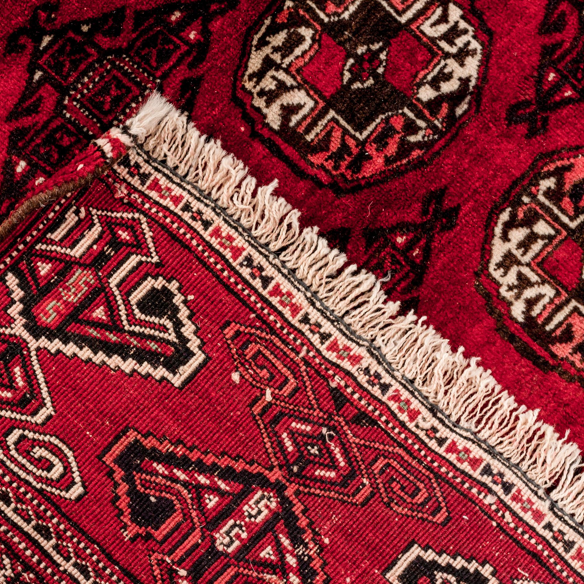 MATTA, Turkmensk, 1900-talets slut. Ca 340 X 227cm.