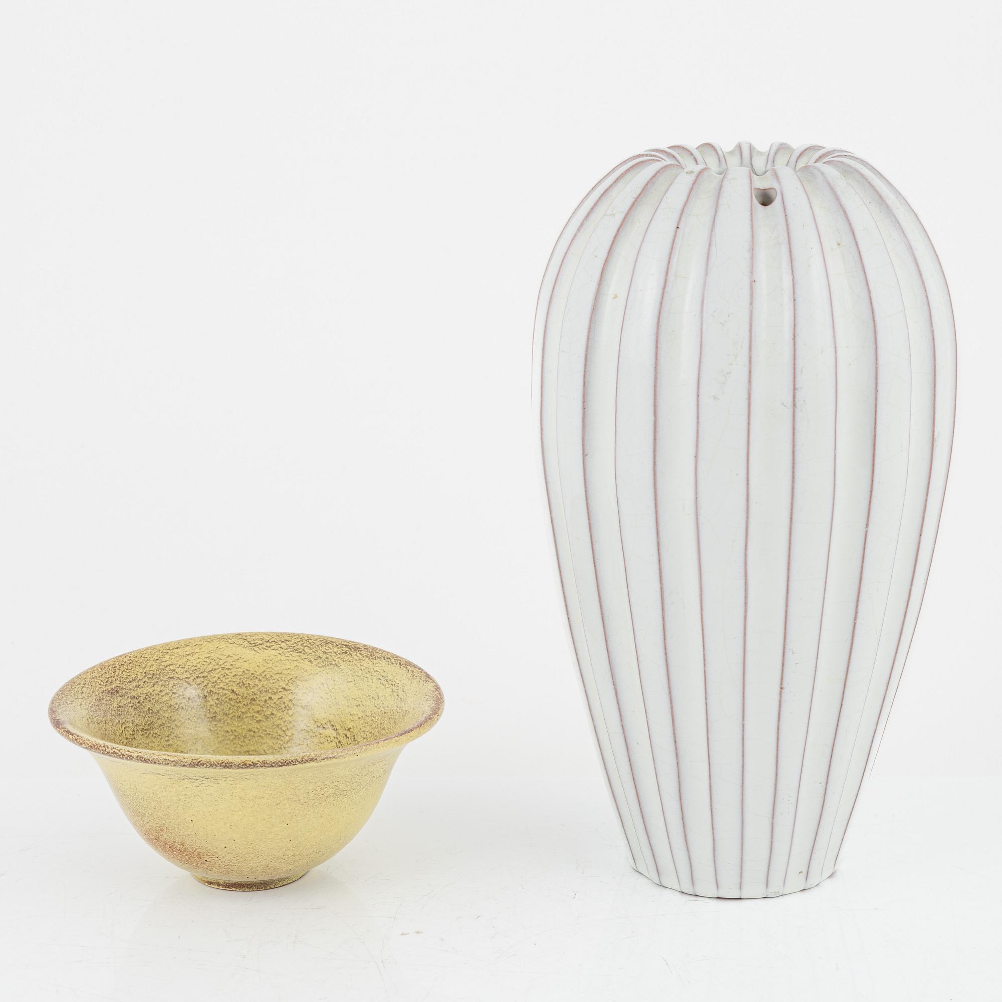 Vicke Lindstrand, a vase and a bowl, Upsala-Ekeby.