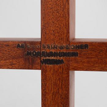 Josef Frank, soffbord, modell "B 965", Firma Svenskt Tenn.