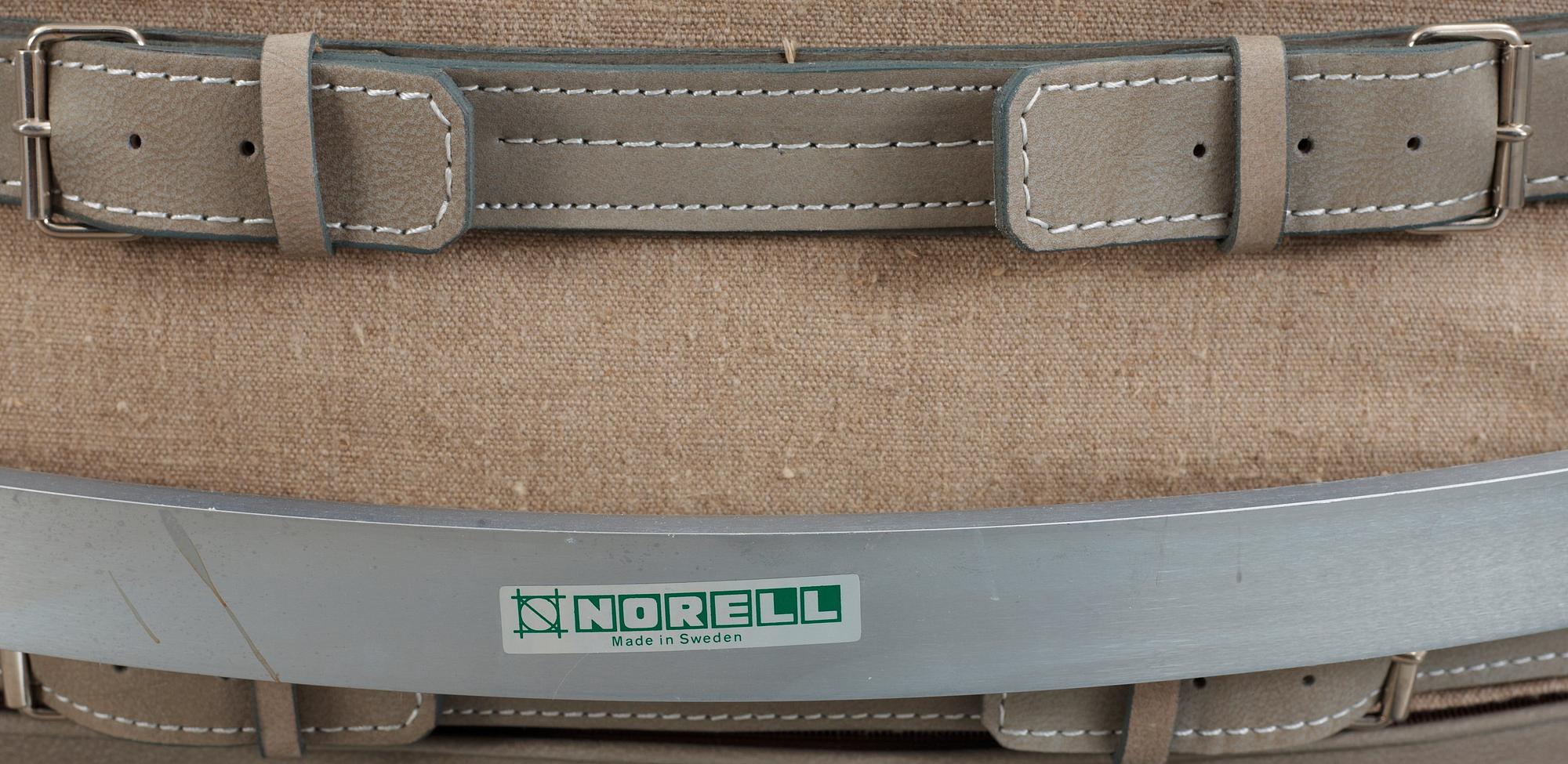 ARNE NORELL, fåtöljer, 1 par "Ari", Norell.