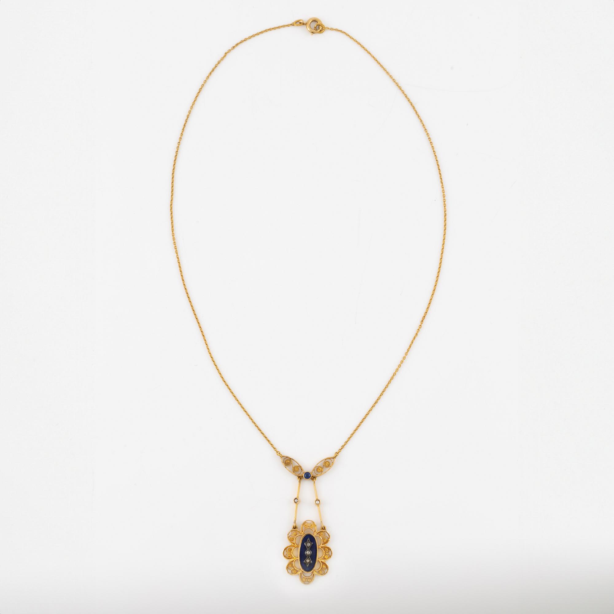 Necklace 18K gold with enamel and rose-cut diamonds.