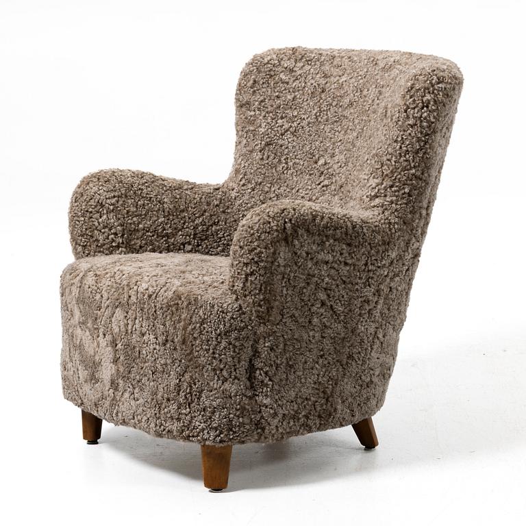 Armchair, Scandinavian Modern, 1940s.