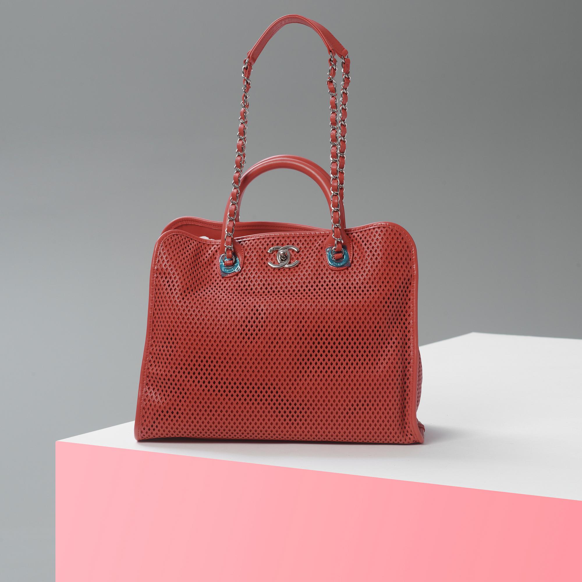 VÄSKA, Chanel, "Up in the air tote bag" 2013.