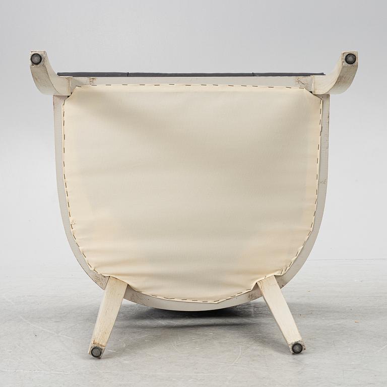 Karmstolar, ett par, sengustaviansk stil, 1900-talets andra hälft.