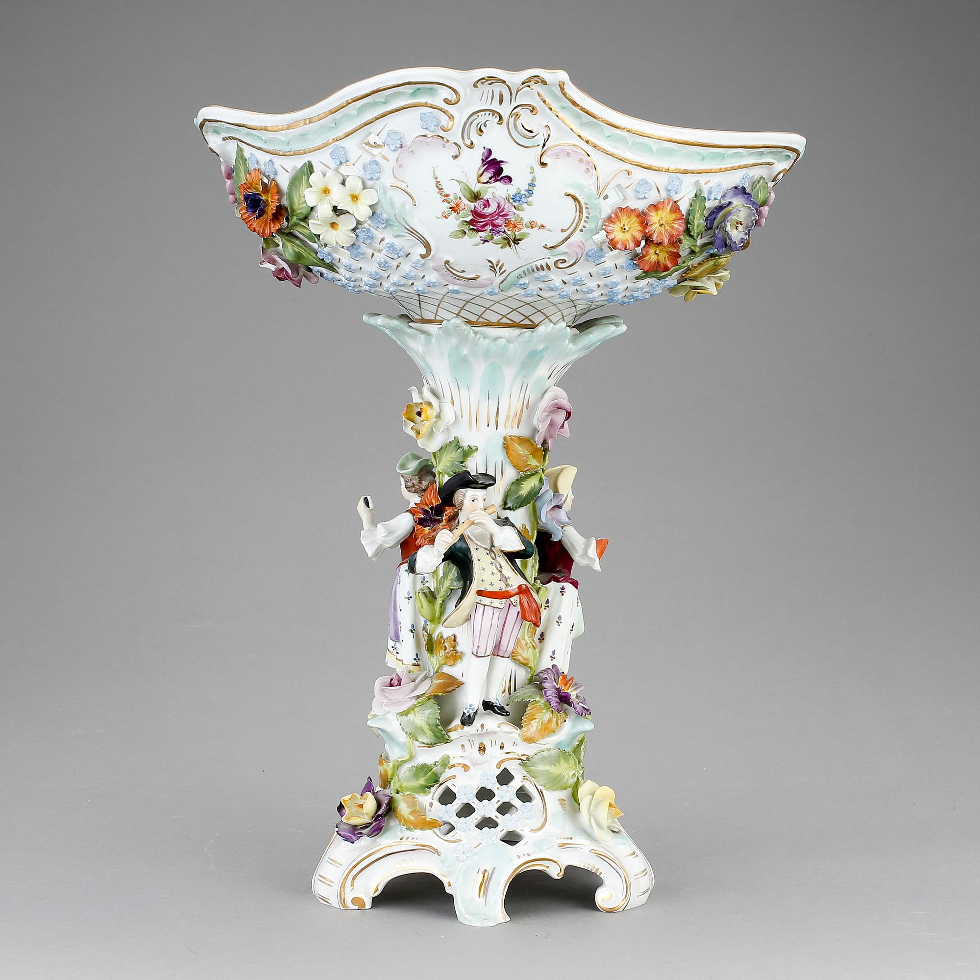 UPPSATSSKÅL, porslin, Dresden, 1900-talets första hälft.