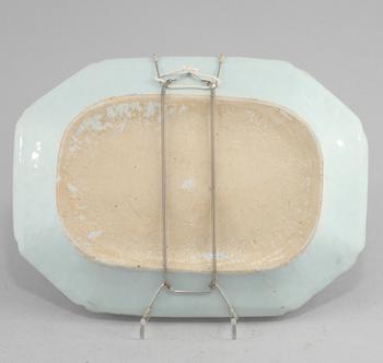 STEKFAT, porslin, Kina, 1700-tal.