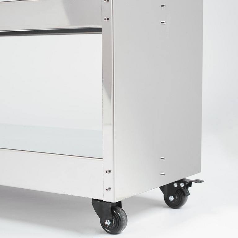 NM3, ett unikt sideboard/serveringsvagn, "NMMA",  Milano, Italien 2020.