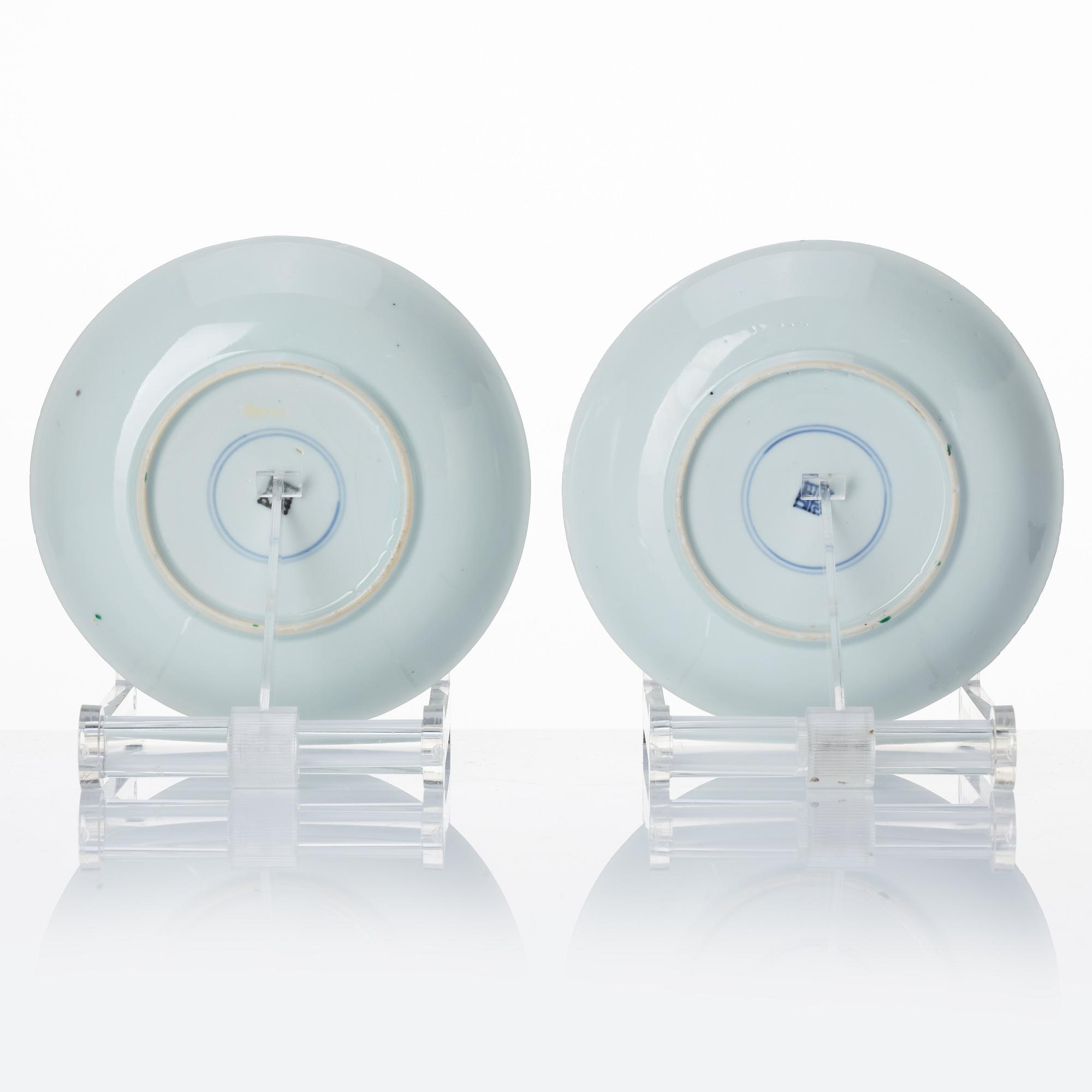 A pair of famille verte dishes. Qing dynasty, Kangxi (1662-1722).