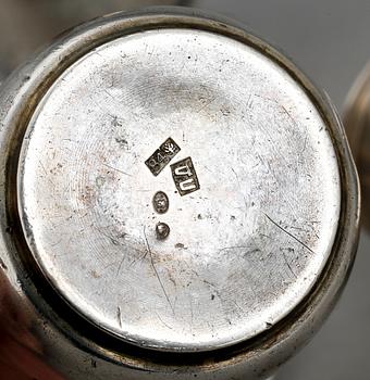 PARTI SILVER, 5 delar, mestadels Sverige, bla vodkabägare Polen 1900-talets första hälft.1800-1900-tal. Vikt ca 312 g.