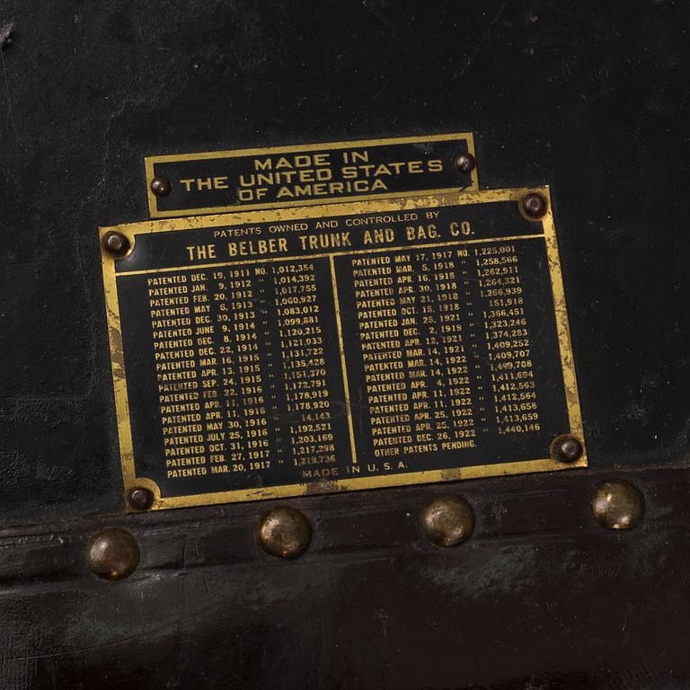 BELBER WARDROBE TRUNK, U.S.A, ca 1900.