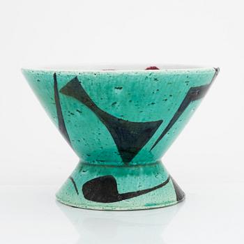 Vilhelm Bjerke-Petersen, a stoneware bowl, Rörstrand, Sweden, signed and dated 1952.