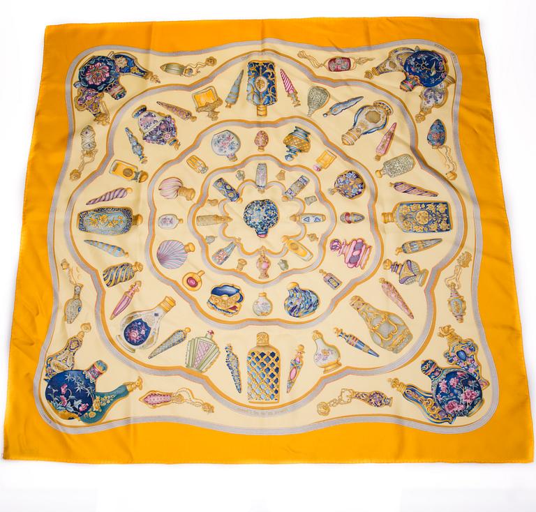 SCARF, "Qu'Import le Flacon", Hermès.