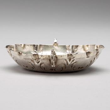 A German 17th centuryparcel-gilt silver sweet meat dish, mark of Johannes Kilian possibly, Augsburg 1685-1687.