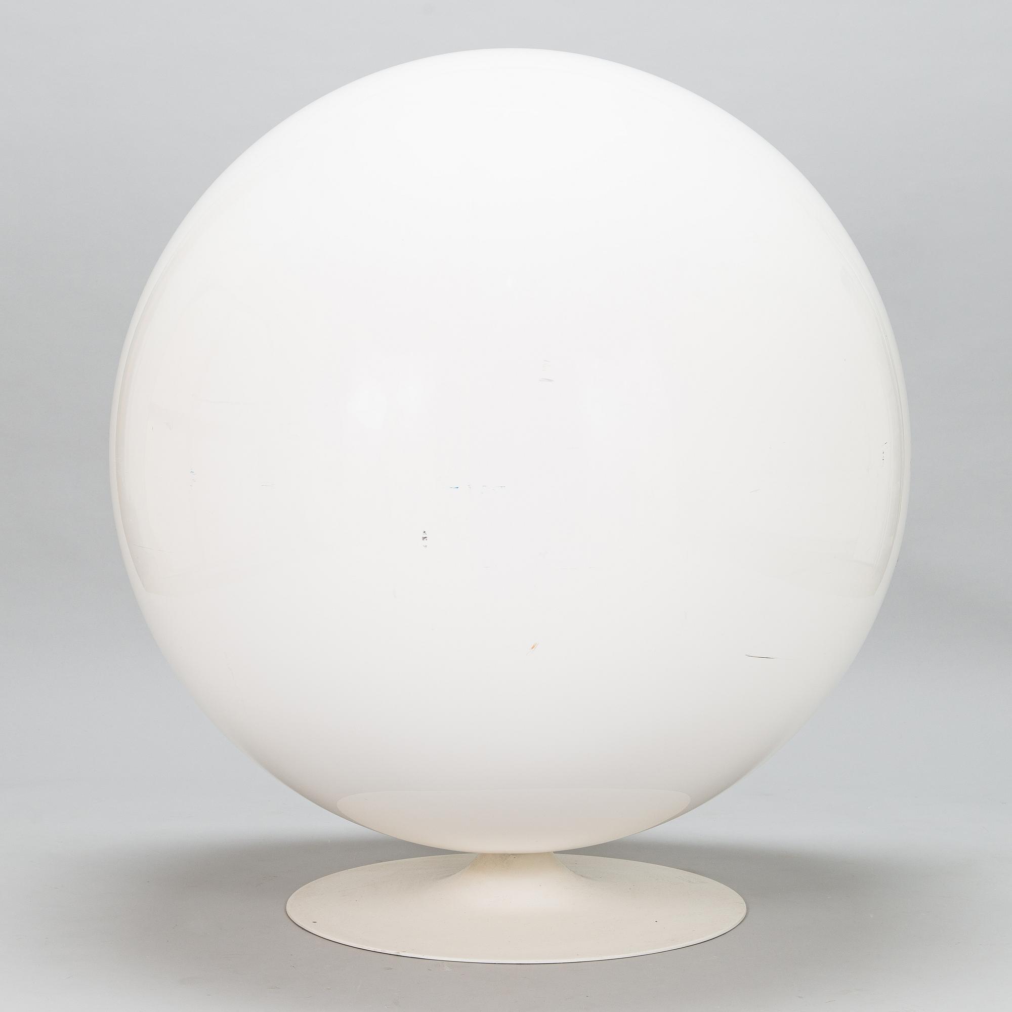 Eero Aarnio, "Åskbollen", Adelta, sent 1980-tal.
