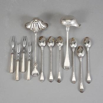PARTI SILVER, 12 delar, bland annat Erik Gustaf Öström, Gävle, 1846. Vikt ca 174g.