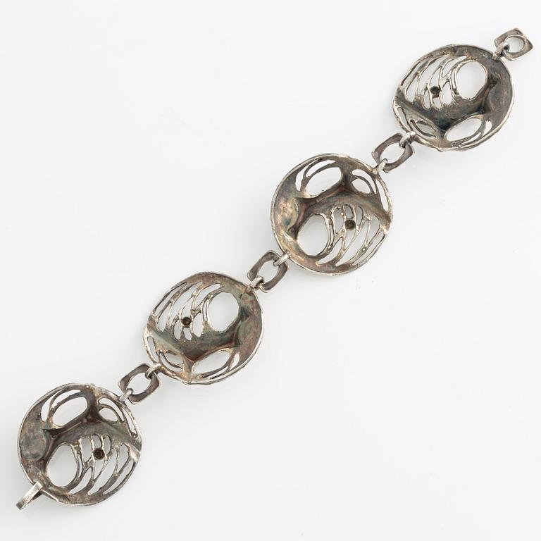 Jorma Laine, silver bracelet.